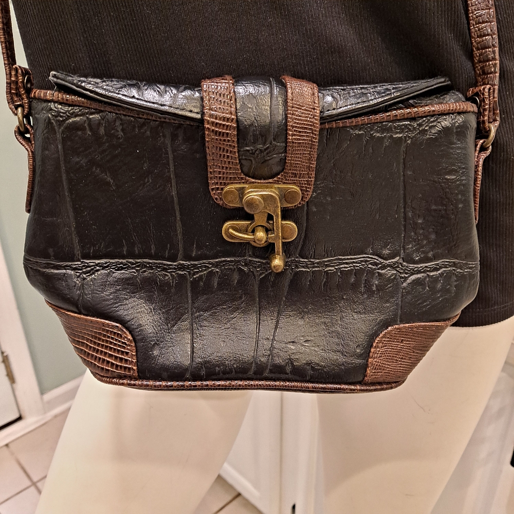 JACKSON Black and Brown Crossbody Bag